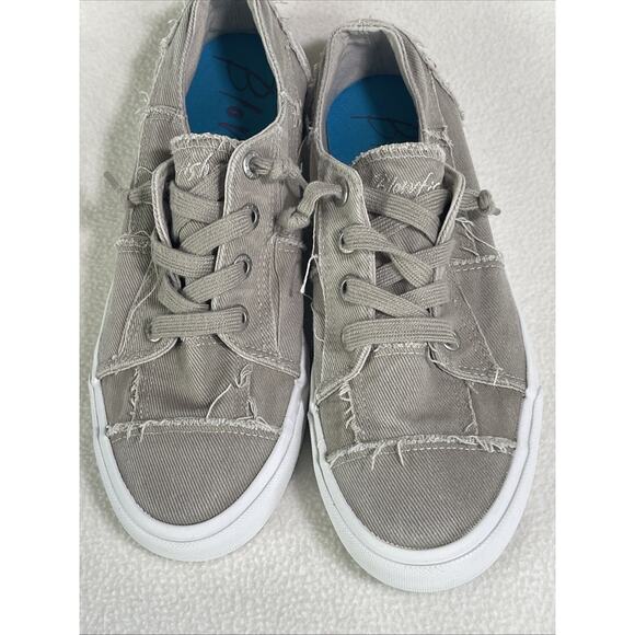 Blowfish tan 100% cotton uppers lace up distressed sneakers size 9 - Picture 5 of 6